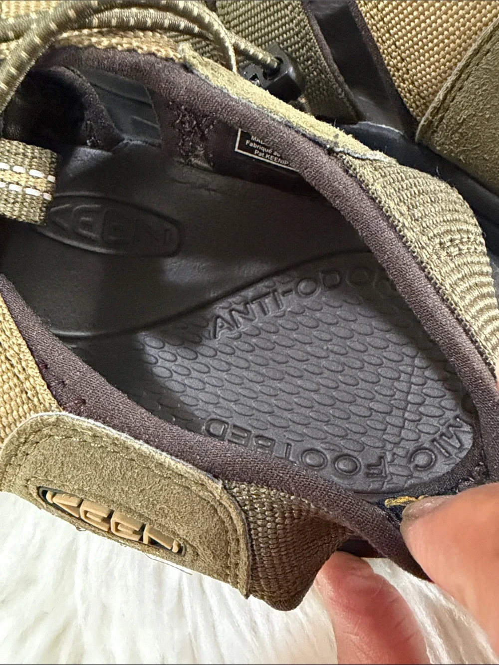 Keen Men's Newport H2 Olive and Tan Closed-Toe Outdoor Sandals